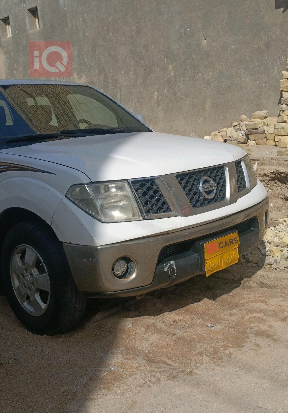 نيسان نافارا